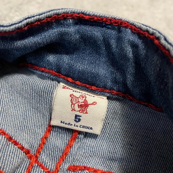 Boys True Religion shorts - Picture 2 of 6